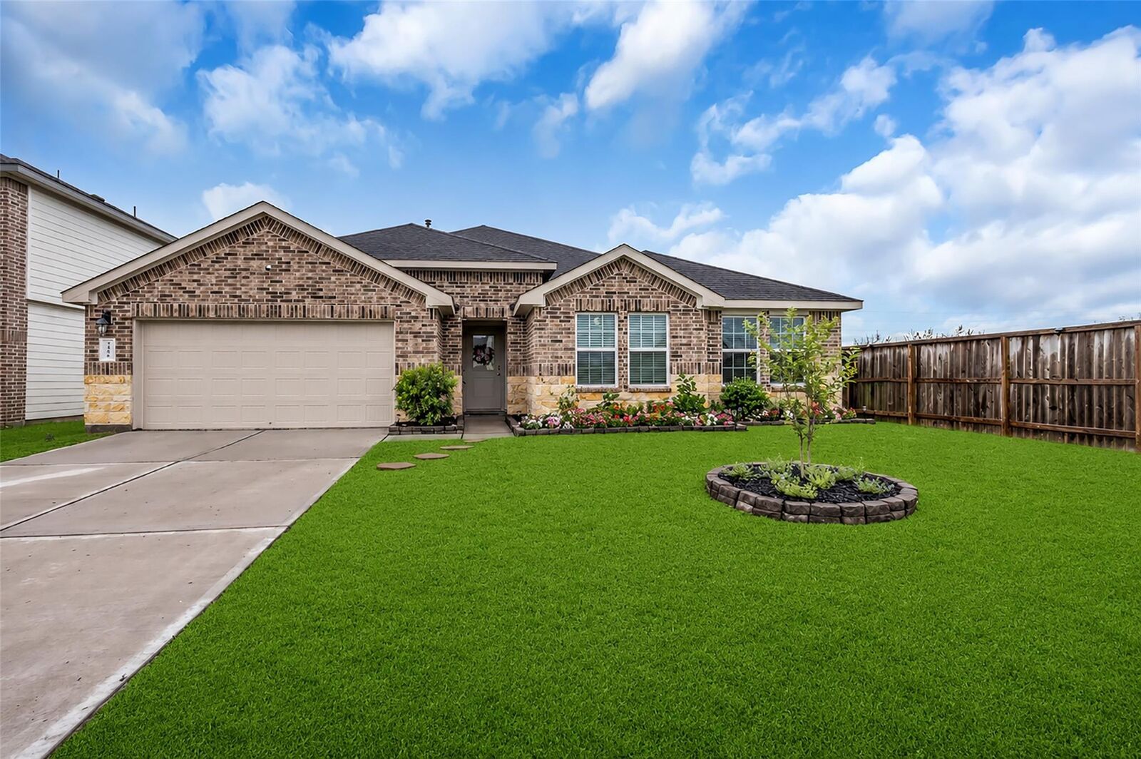 Property Photo: 3906 Windstone Glen Way TX 77469