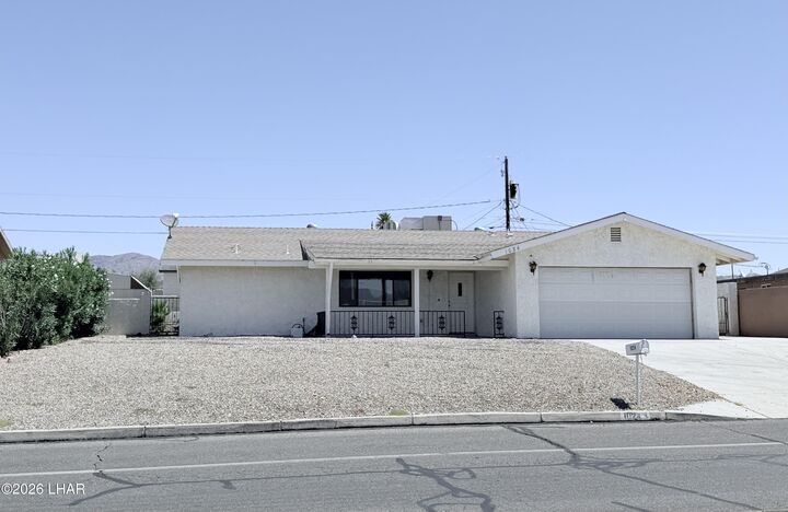 Property Photo: 1024 Thunderbolt Ave AZ 86406