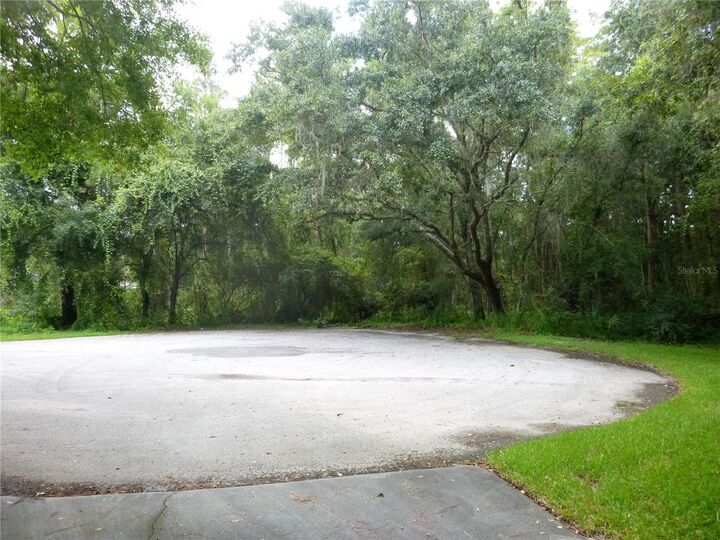Property Photo: 7709 Windward Way FL 33556