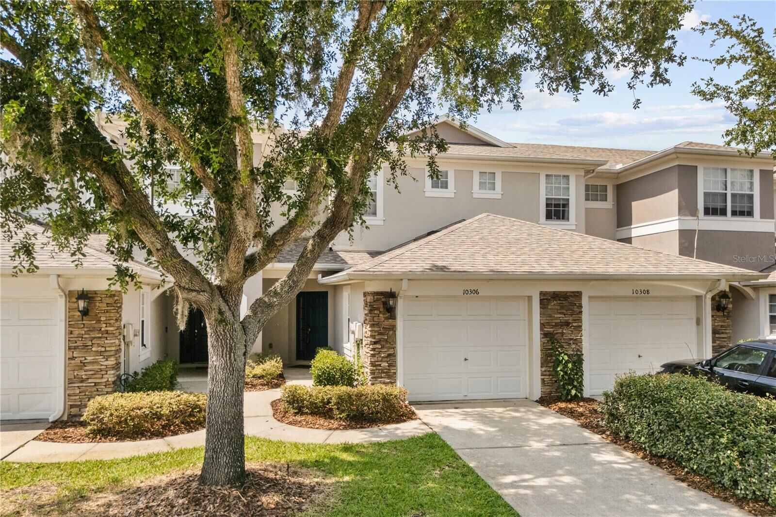 Property Photo: 10306 Stone Moss Avenue FL 33647