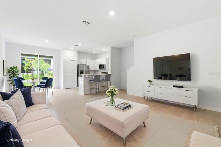 Property Photo: 9851 Feaster Drive FL 33545