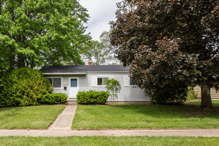 Property Photo:  1398 Hunter Avenue  MI 48198 
