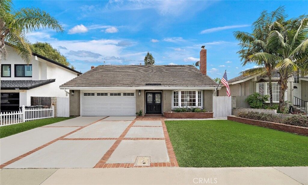 Property Photo: 24352 Barbados Drive CA 92629
