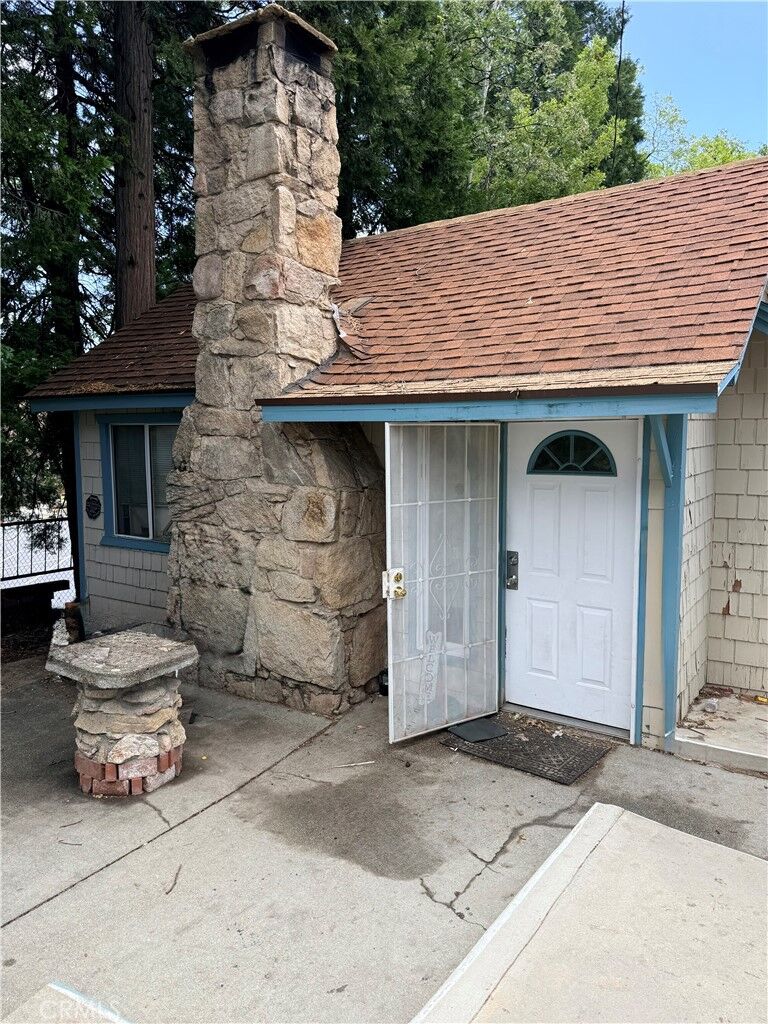 Property Photo:  27601 Weirwood Drive  CA 92352 