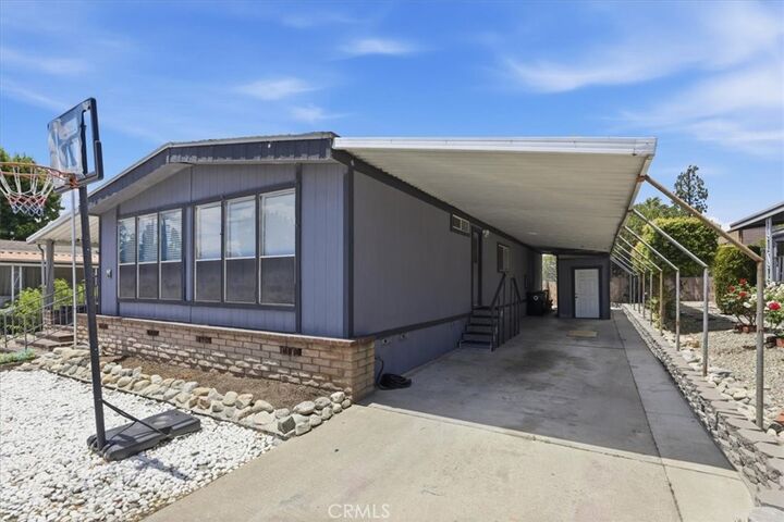 Property Photo:  929 E Foothill  CA 91786 