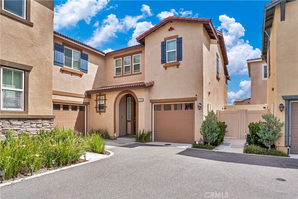 Property Photo:  24280 White Willow  CA 92562 