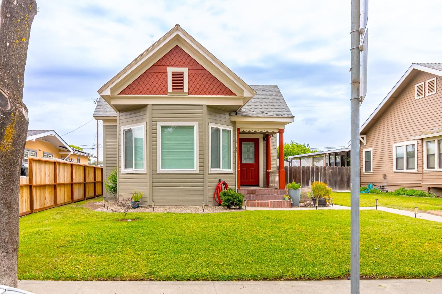 Property Photo: 1042 R Street CA 95360