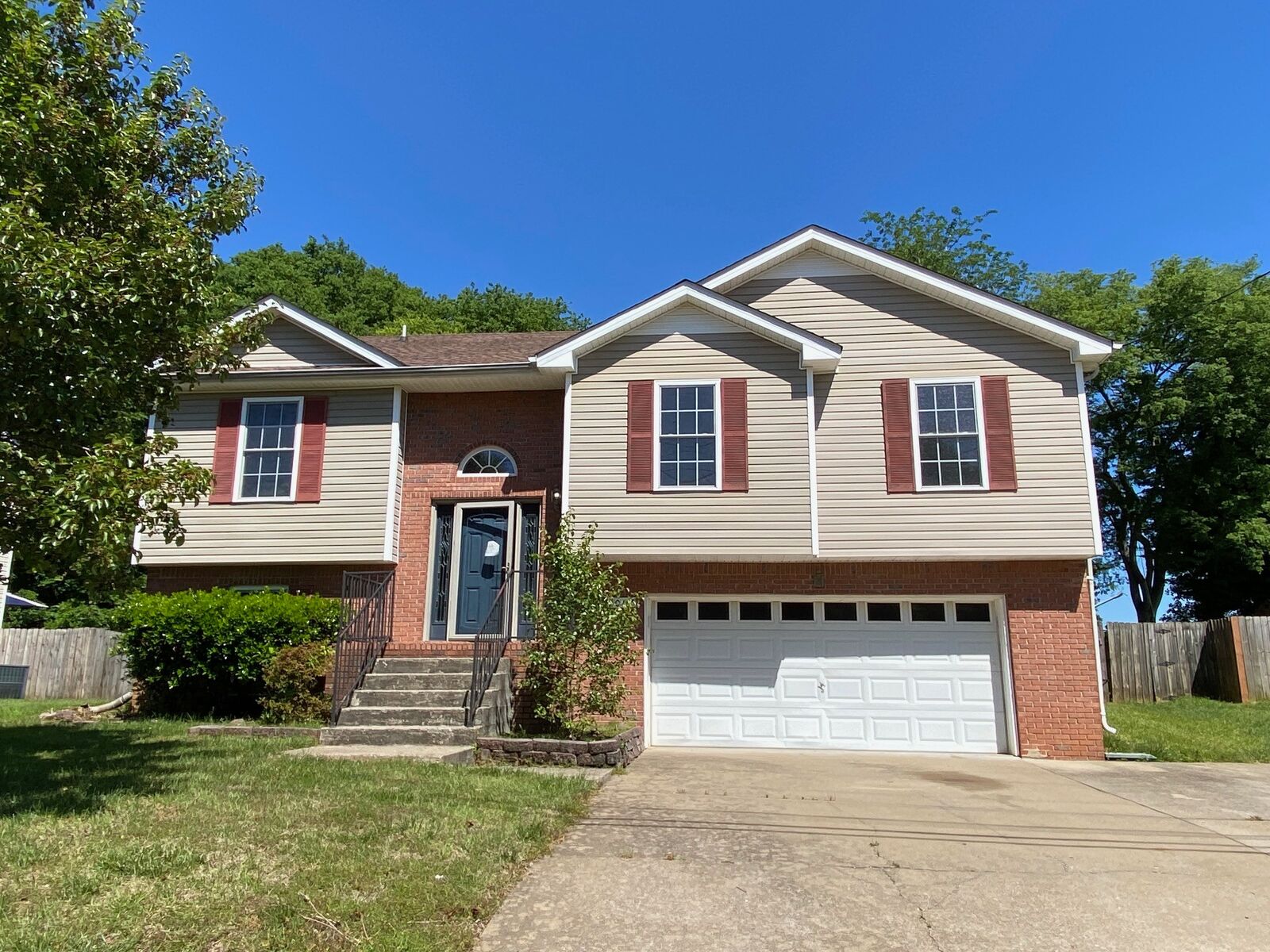 Property Photo: 1007 Sugarcane Way TN 37040
