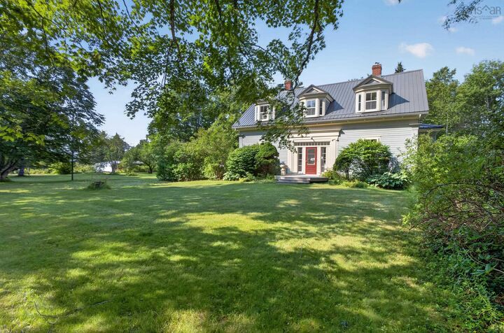 Property Photo: 8480 Highway 2 NS B0M 1L0