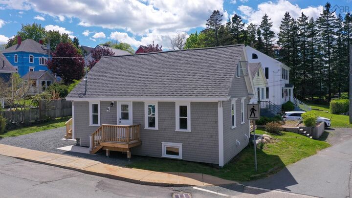 Property Photo: 95 Cornwallis Street NS B0J 2C0