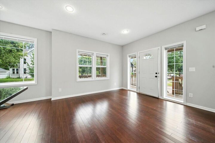 Property Photo:  600 W 32nd Street 3  MN 55408 