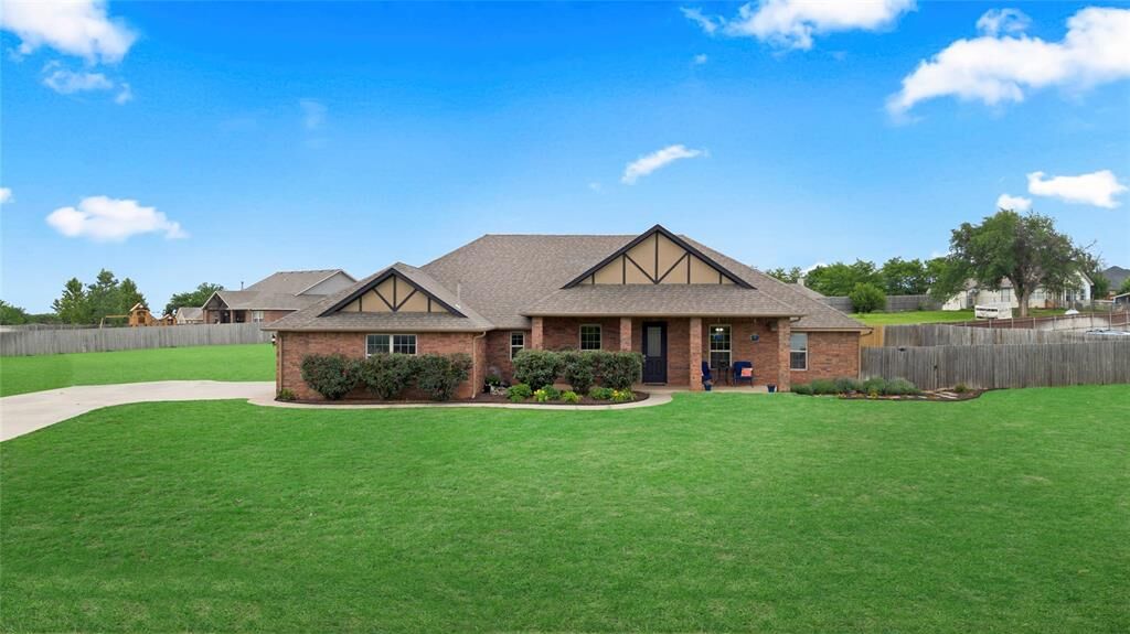 Property Photo: 13640 Ridge View Lane OK 73025