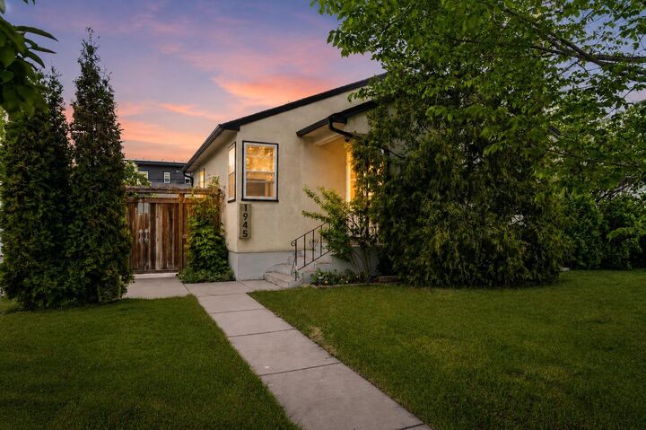 1945 Mountview Crescent NE — photo 1