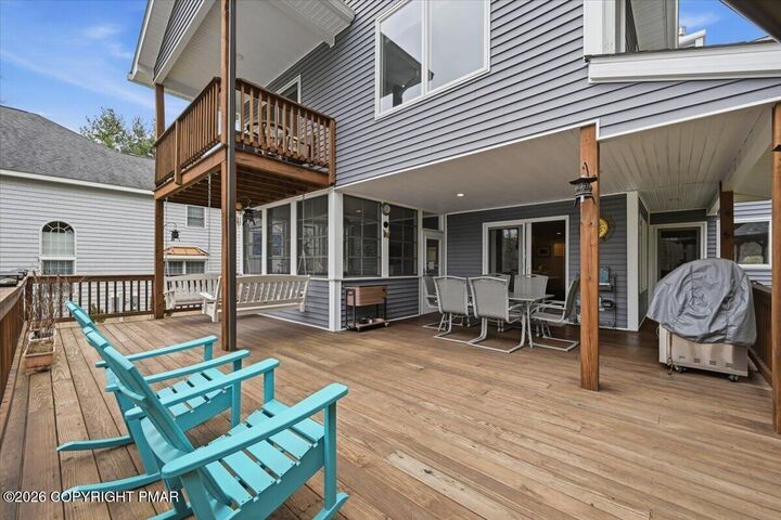Property Photo:  111 Spinnler Point Road  PA 18464 