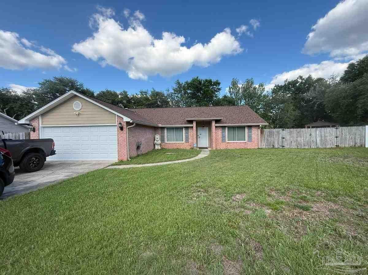 Property Photo:  2706 Woodbury Ct  FL 32566 