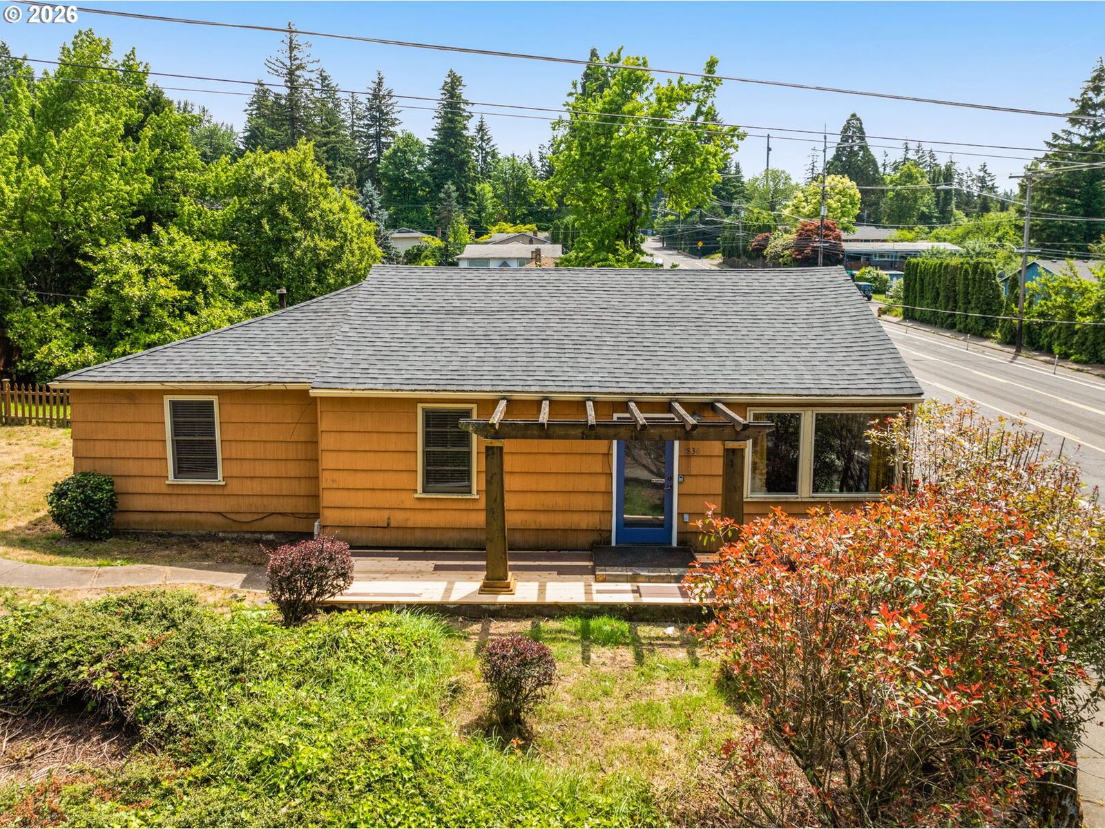Property Photo:  4836 SW Coronado St  OR 97219 