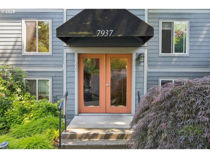 Property Photo:  7937 SW 40th Ave I  OR 97219 