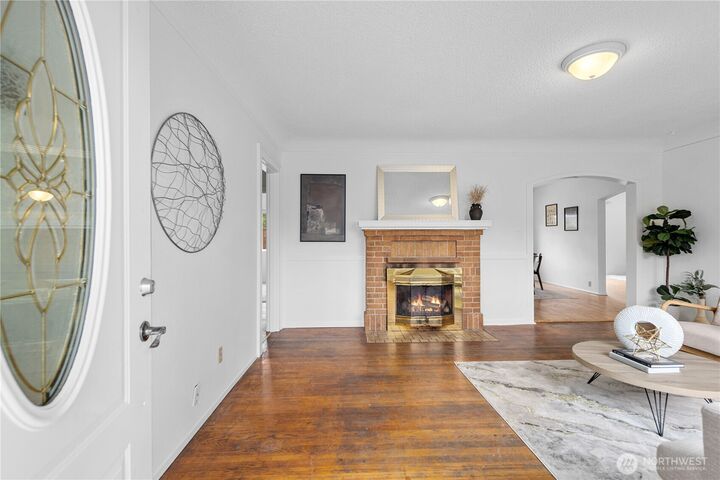 Property Photo:  1623  Palm Avenue  WA 98203 