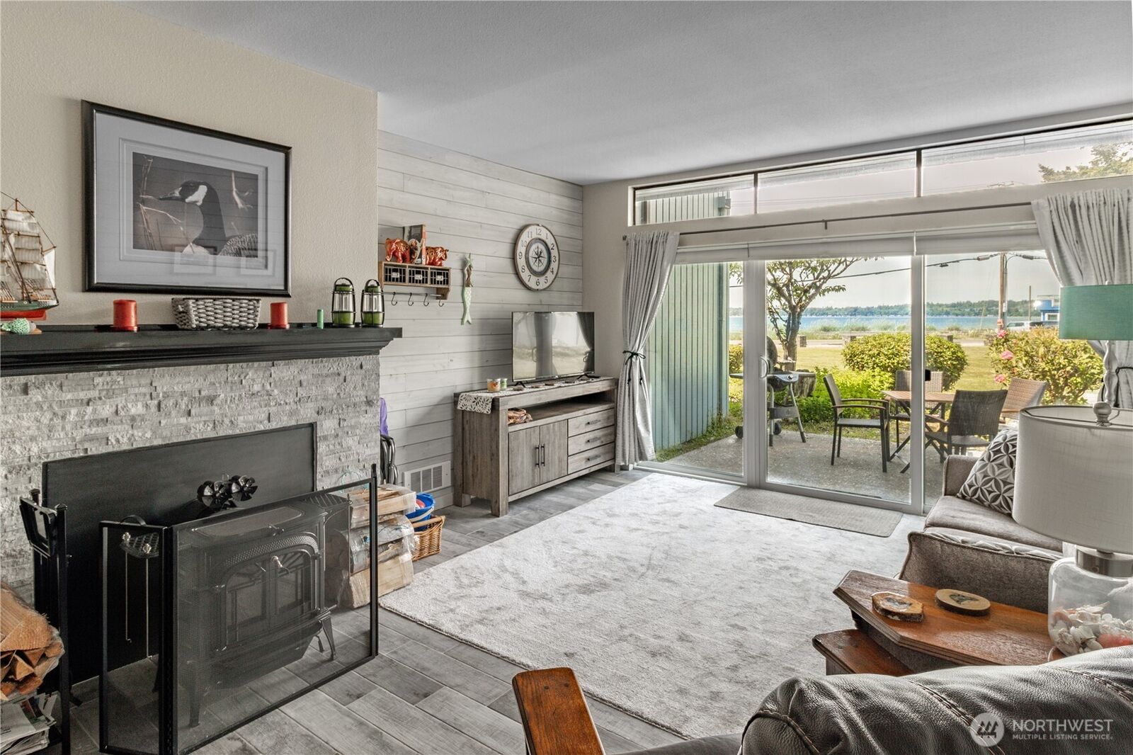 Property Photo: 7806 Birch Bay Dr 907 WA 98230