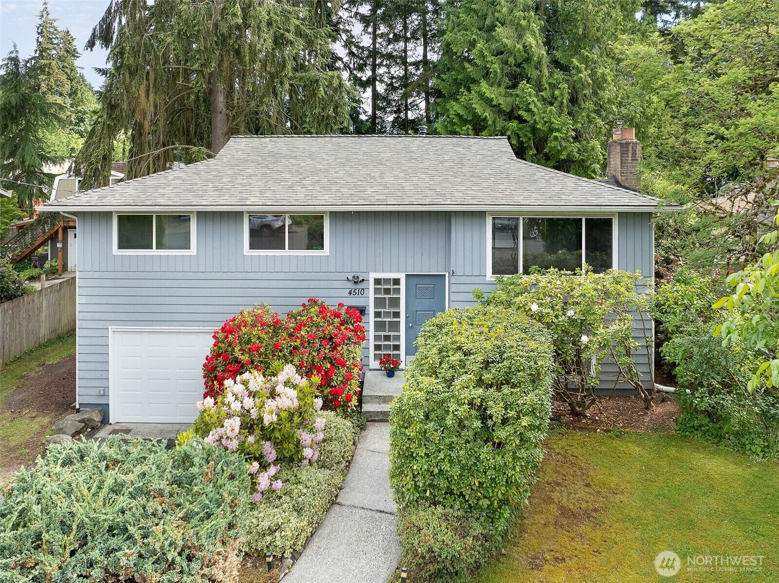 Property Photo: 4510 237th Place SW WA 98043