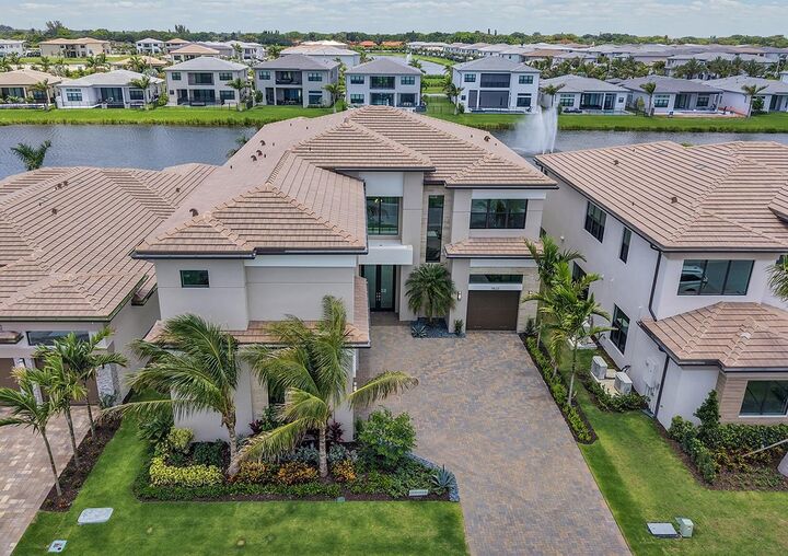 Property Photo:  9523 Riverside Park Drive  FL 33434 