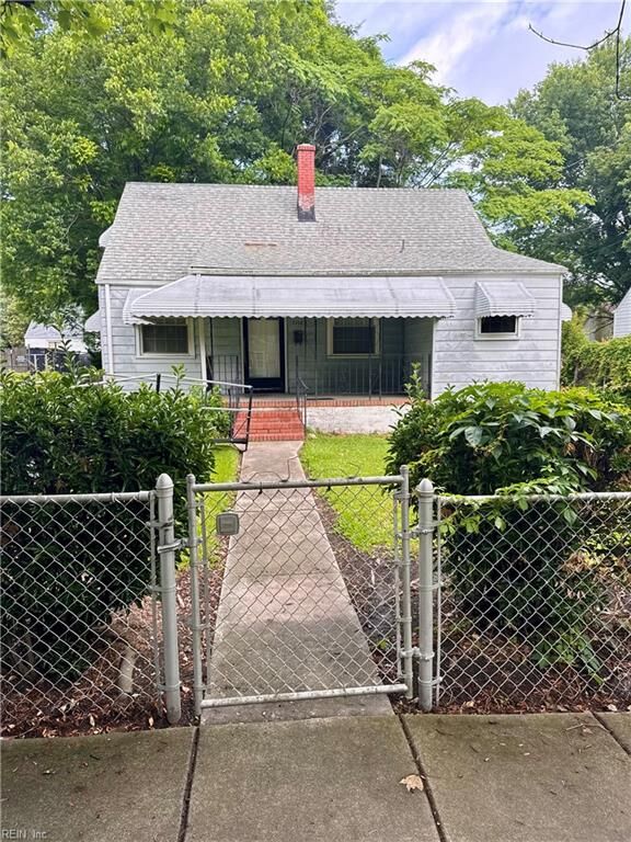 Property Photo:  3208 Arlington Pl  VA 23707 