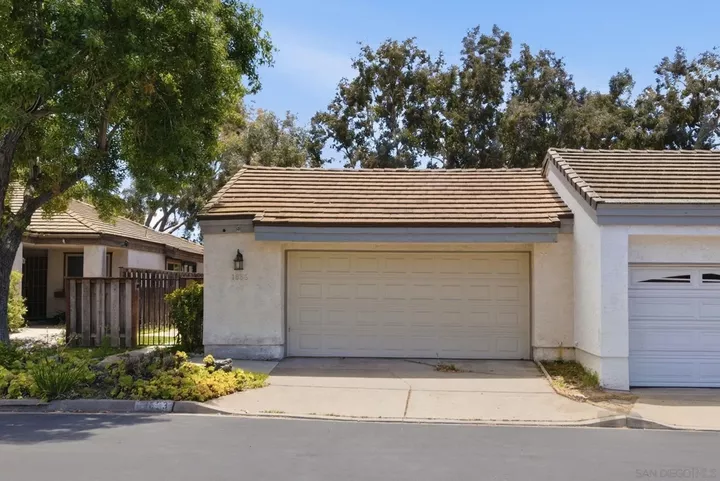 Property Photo:  1853 Cathedral Gln  CA 92029 