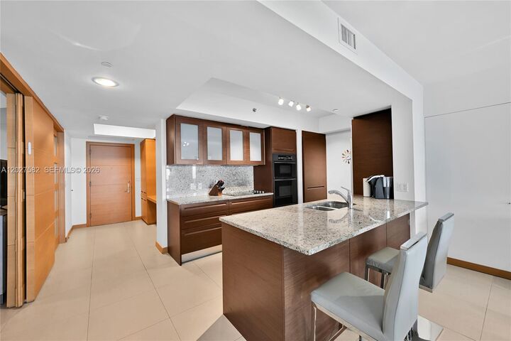 Property Photo:  1830 S Ocean Dr 4404  FL 33009 