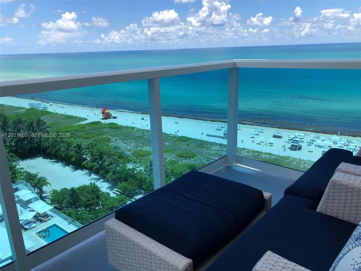 Property Photo: 2301 Collins Ave 1210 FL 33139