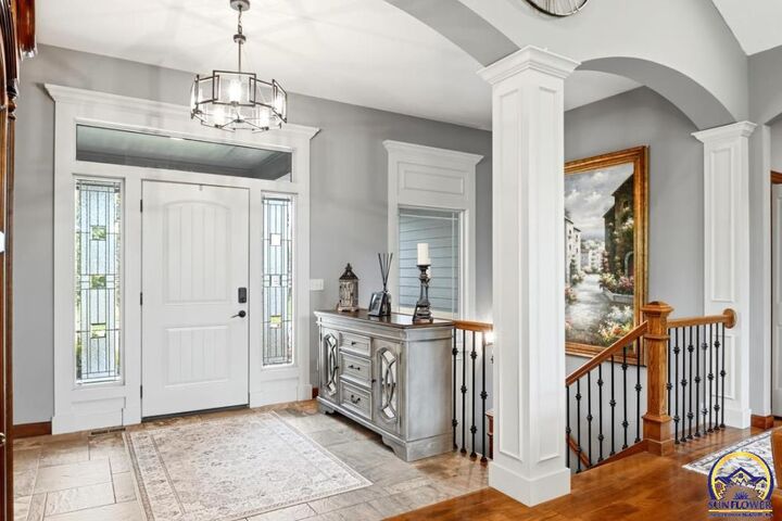 Property Photo:  3112 SE Silverleaf Ct  KS 66609 