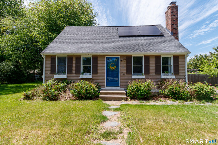Property Photo:  15 Bluff Avenue  CT 06413 
