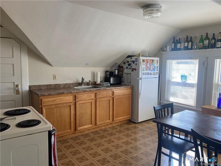 Property Photo:  207 Alden Avenue 3  CT 06515 