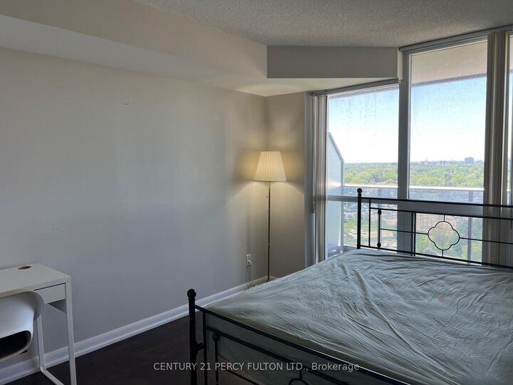 Property Photo: 5791 Yonge Street 1803 ON M2M 0A8