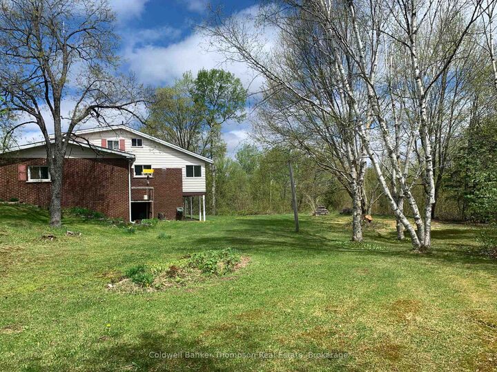 Property Photo: 79 Oakridge Drive ON P0A 1Z0