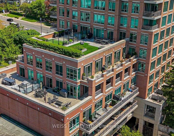 Property Photo:  155 St Clair Avenue W 506  ON M4V 0A1 