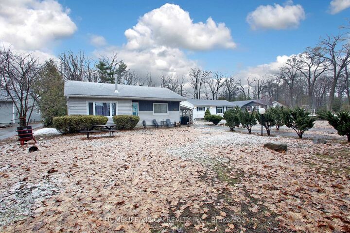 1807 Tiny Beaches Road S — photo 1