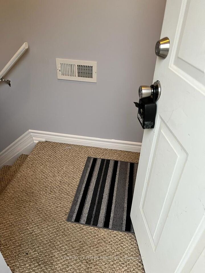 Property Photo: 1215 King Street E Lower ON L1H 1H6