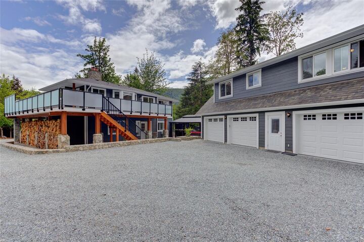 Property Photo: 8136 Miracle Close BC V0R 3E1