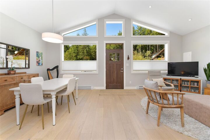 3822 Trailhead Dr — photo 1