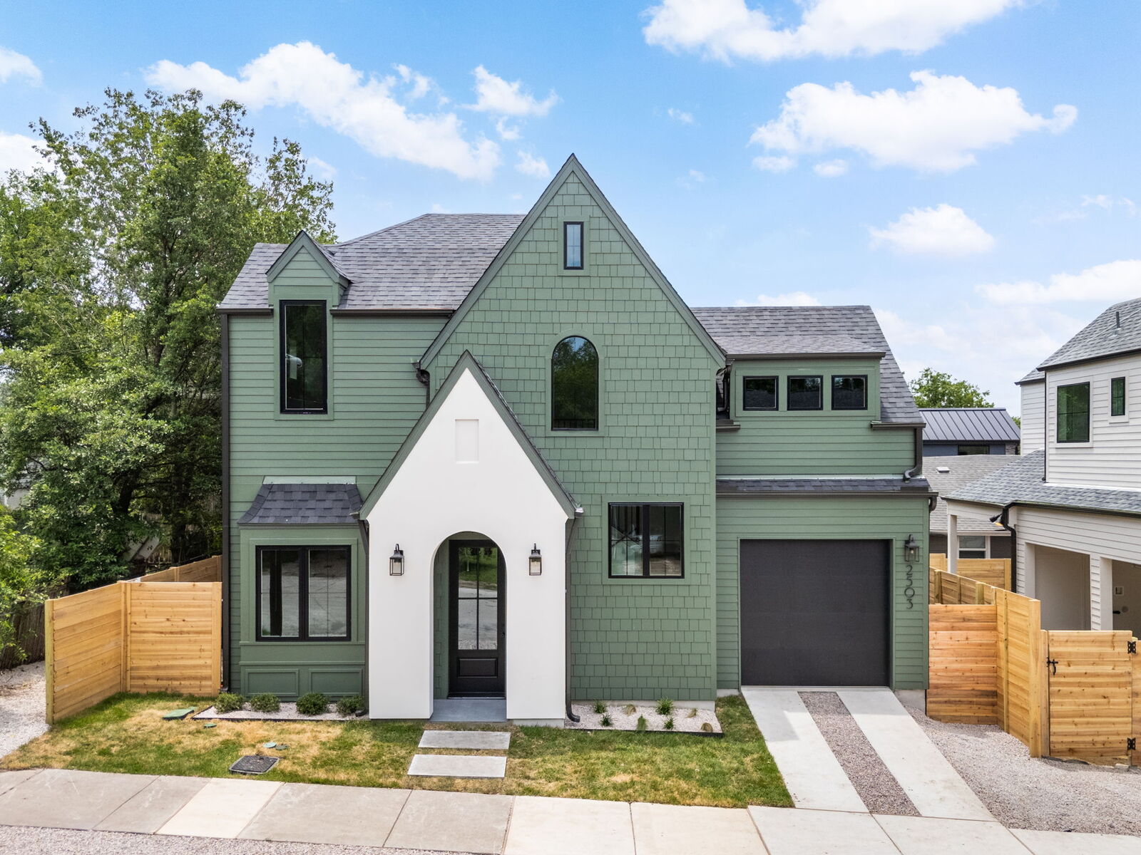 Property Photo: 2503 E 18th Street TX 78702