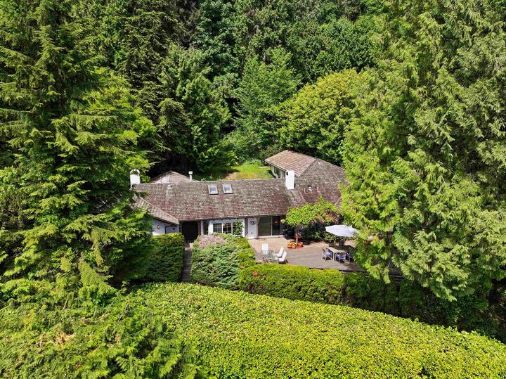 Property Photo: 2995 Altamont Crescent BC V7V 3C2