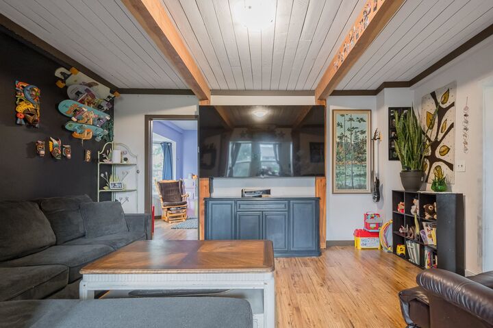 Property Photo: 34587 Ferguson Avenue BC V2V 6P7
