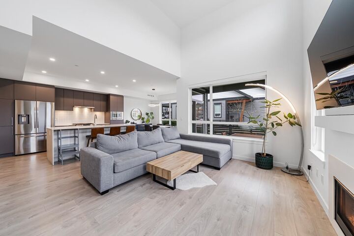 Property Photo: 4306A Cormorant Way BC V4M 0E6