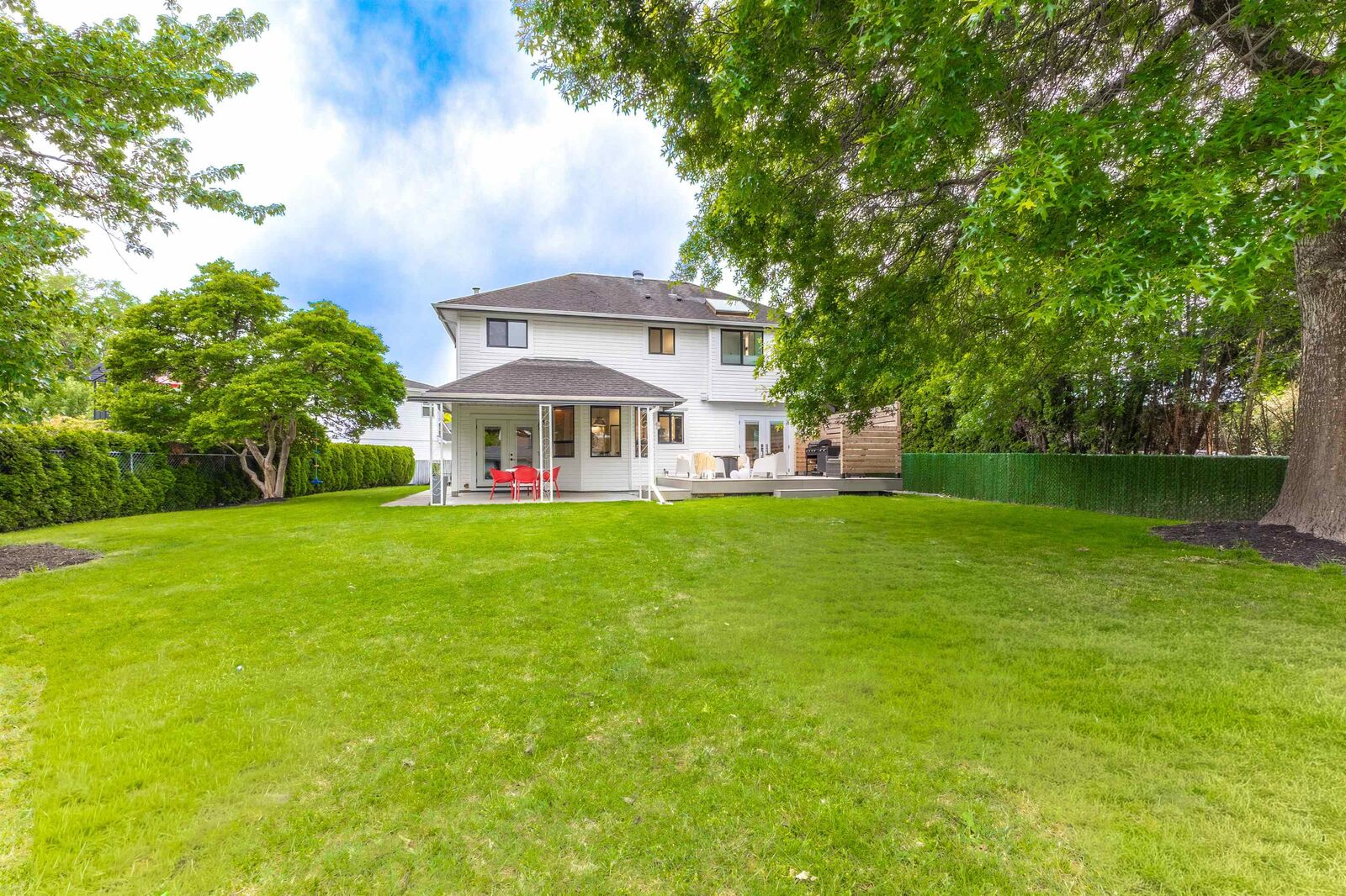 Property Photo: 45995 Ivy Avenue BC V2R 2C5