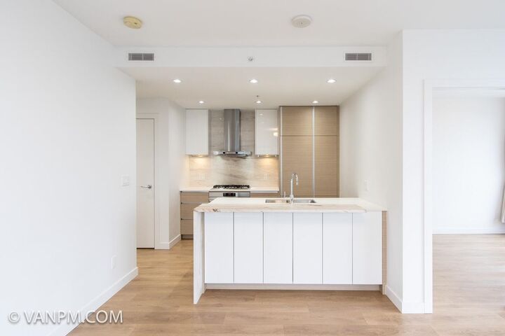 Property Photo: 4670 Assembly Way 3302 BC V5H 0H3