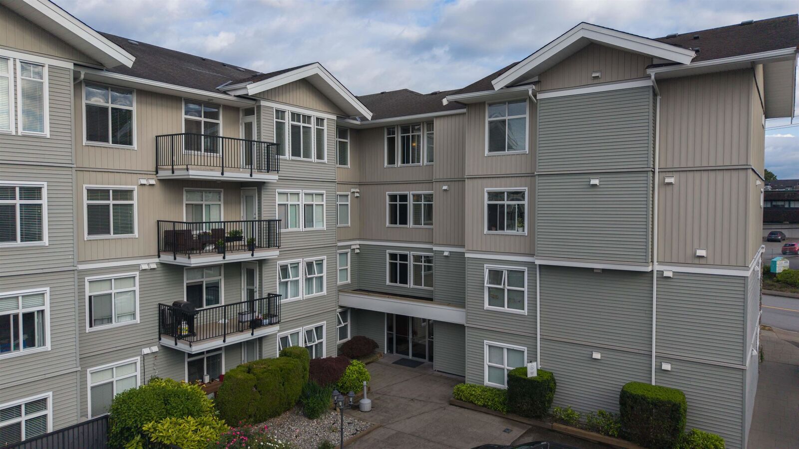 Property Photo: 33255 Old Yale Road 204 BC V2S 8R2