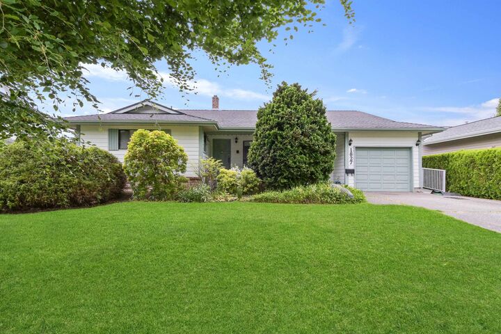 1827 142nd Street — photo 1
