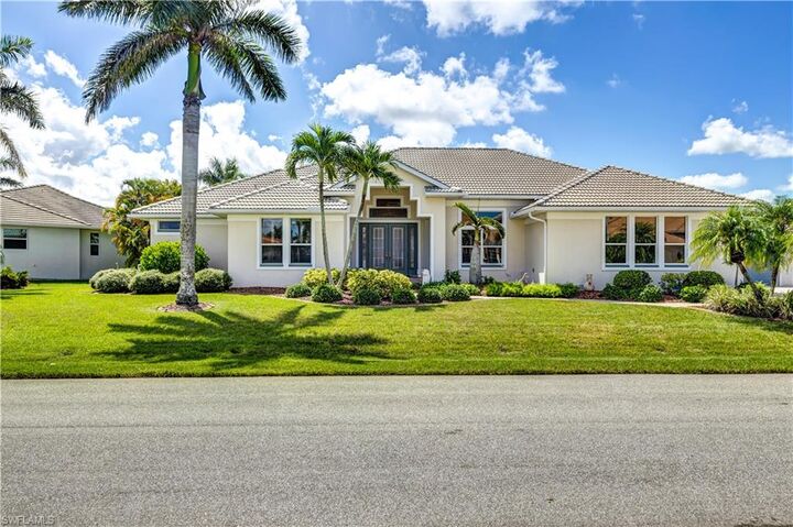 Property Photo: 735 Elisa Dr FL 33950