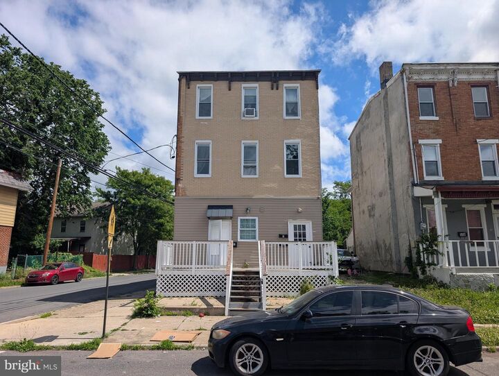 Property Photo:  560 Edgewood Avenue  NJ 08618 