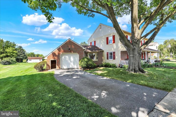 Property Photo:  172 N Linden Street  PA 17545 